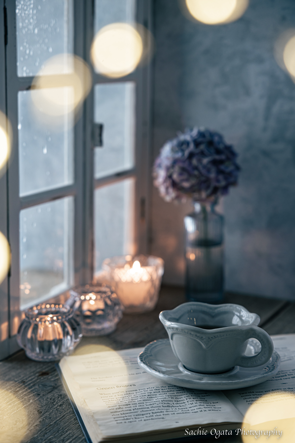 窓辺 キャンドル 雰囲気